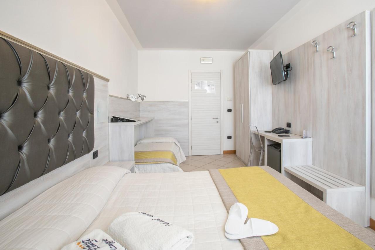 וירג'יו Hotel Playa מראה חיצוני תמונה