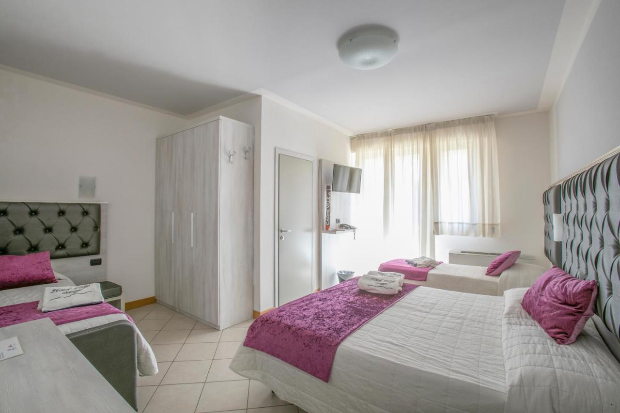 וירג'יו Hotel Playa מראה חיצוני תמונה
